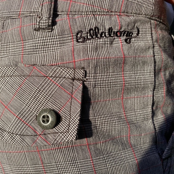 VINTAGE BILLABONG BERMUDA SHORTS - Picture 4 of 4